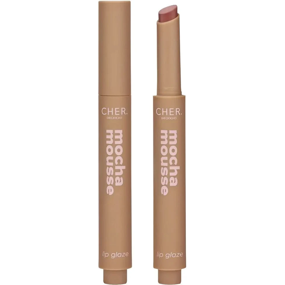 Cher Dieciocho Mocha Mousse Gloss Lipstick Marrón Claro